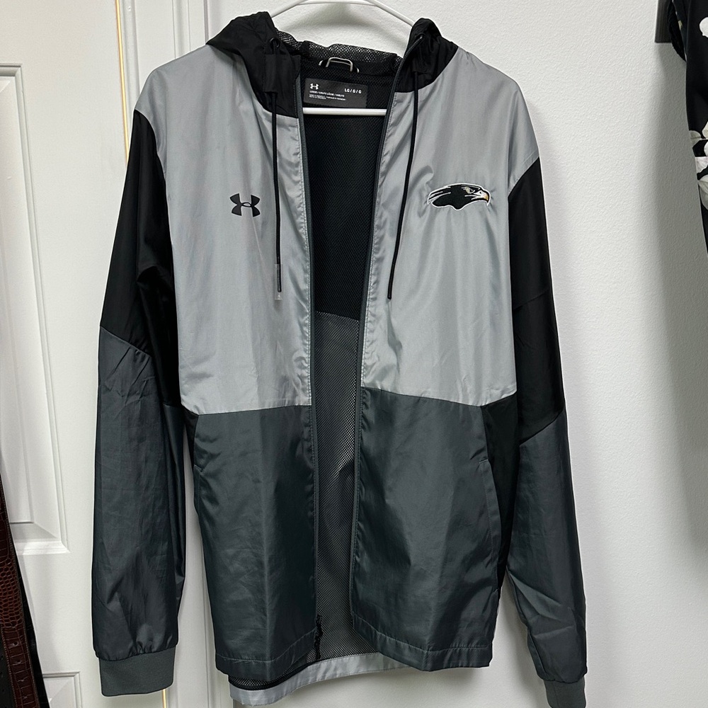 Under Armour Men's Two-Tone Windbreaker